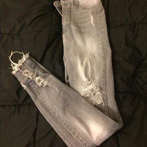 Fashion nova size 1 tight ripped jeans
